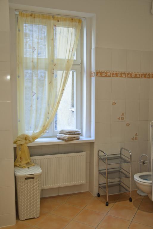 Apartman U Kolonady Karlovy Vary Rom bilde