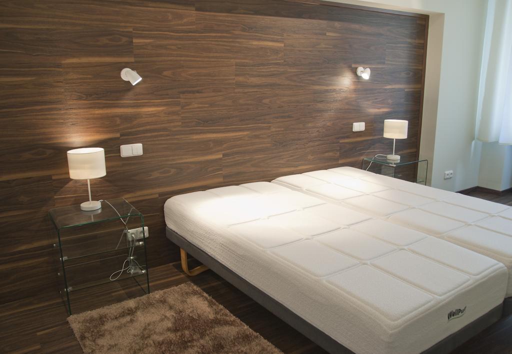 Apartman U Kolonady Karlovy Vary Rom bilde